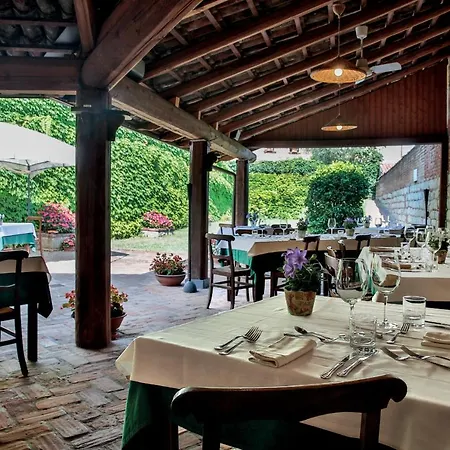 Della Rocca Di Camagna Mini-hôtel Camagna Monferrato